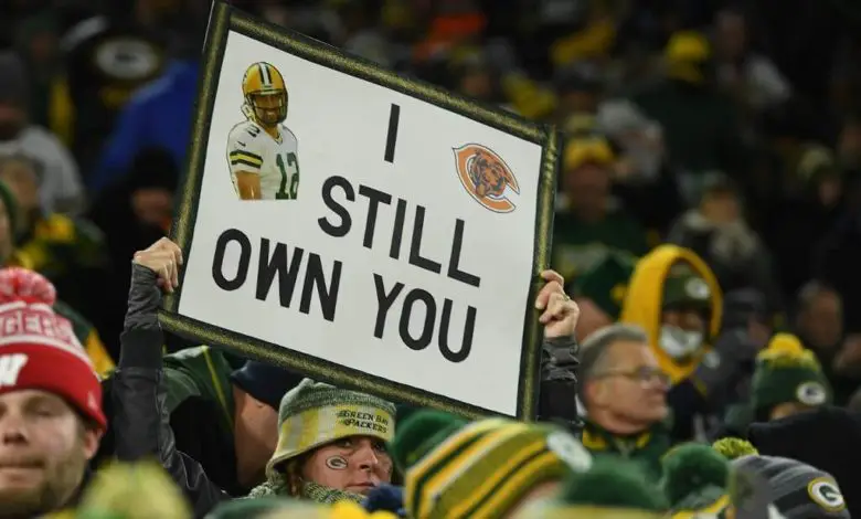 The Packers continue to beat up on the Bears.