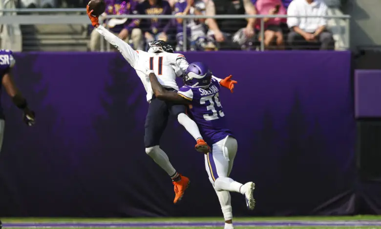 Watch: Darnell Mooney Makes Highlight Reel Catch - Bears Insider