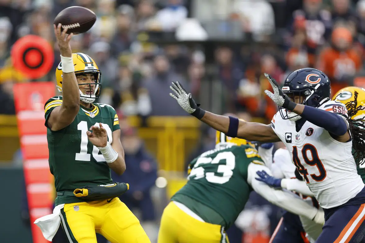 Chicago Bears Score and Recap (Week 18) Packers 17, Bears 9 Bears Fall Flat in Finale Bears